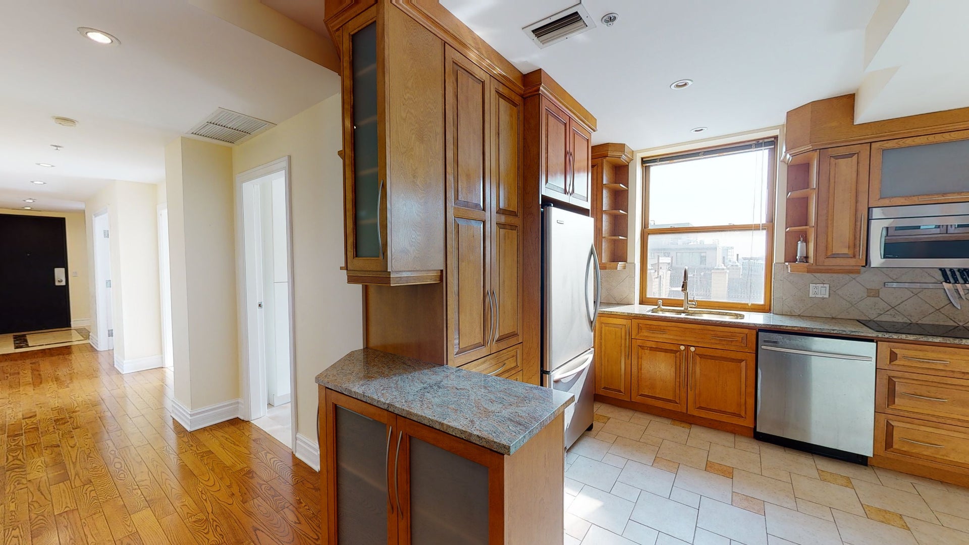 10 Rue SaintJacques, Montréal