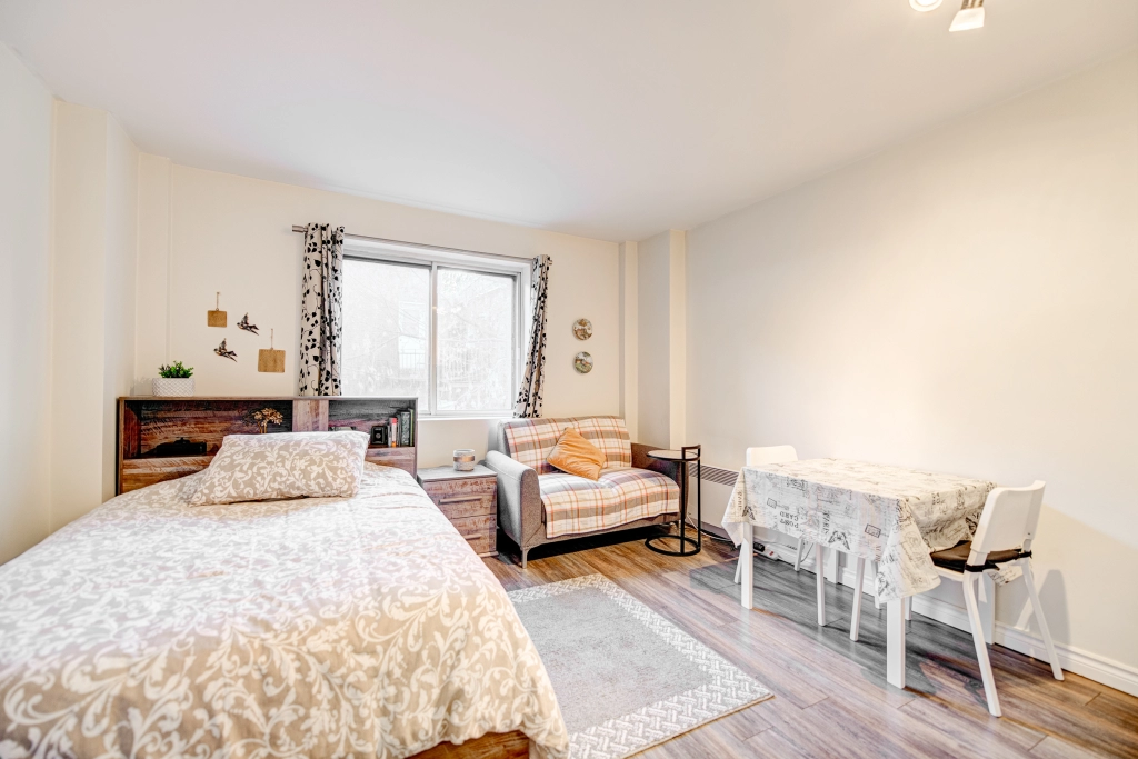 3777 Rue SaintUrbain, Montréal